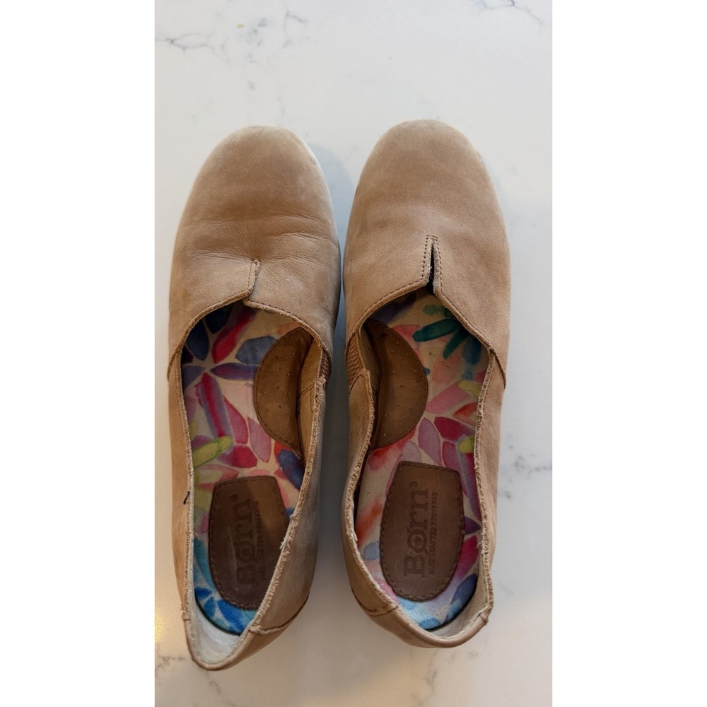 Born Shoes Womens Size 6.5 Beige Leather Slip On Flats Comfort Casual D74616